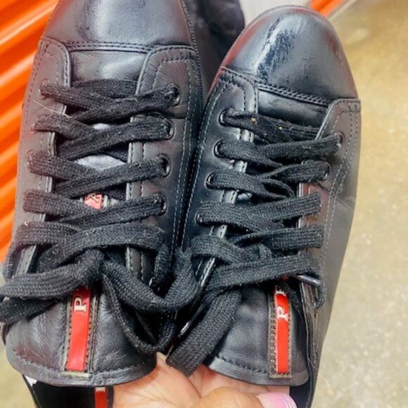 Prada Authentic - Picture 5 of 5